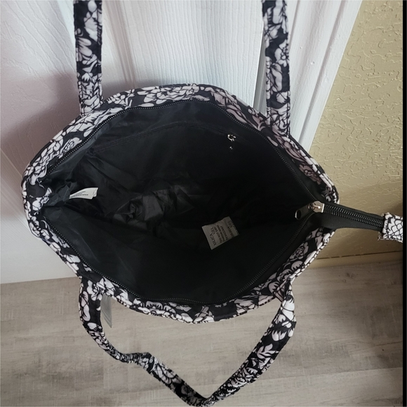 🌿Stone Mountain NY Quilted Floral Tote Bag NWT Black Tan Boho Chic Shoulder Bag - Picture 7 of 11